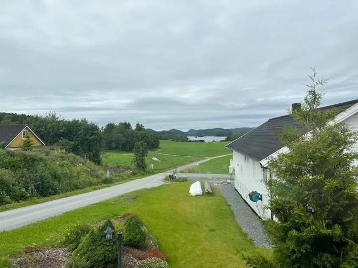 Lekkert Gjestehus Med Gratis Parkering Pa Stedet. Levanger Exterior photo